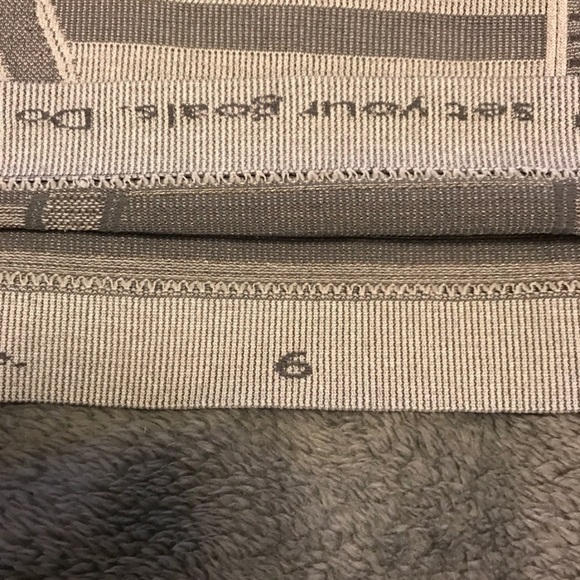 Lululemon Swiftly Tech long sleeve top gray striped size 6 - Picture 3 of 3